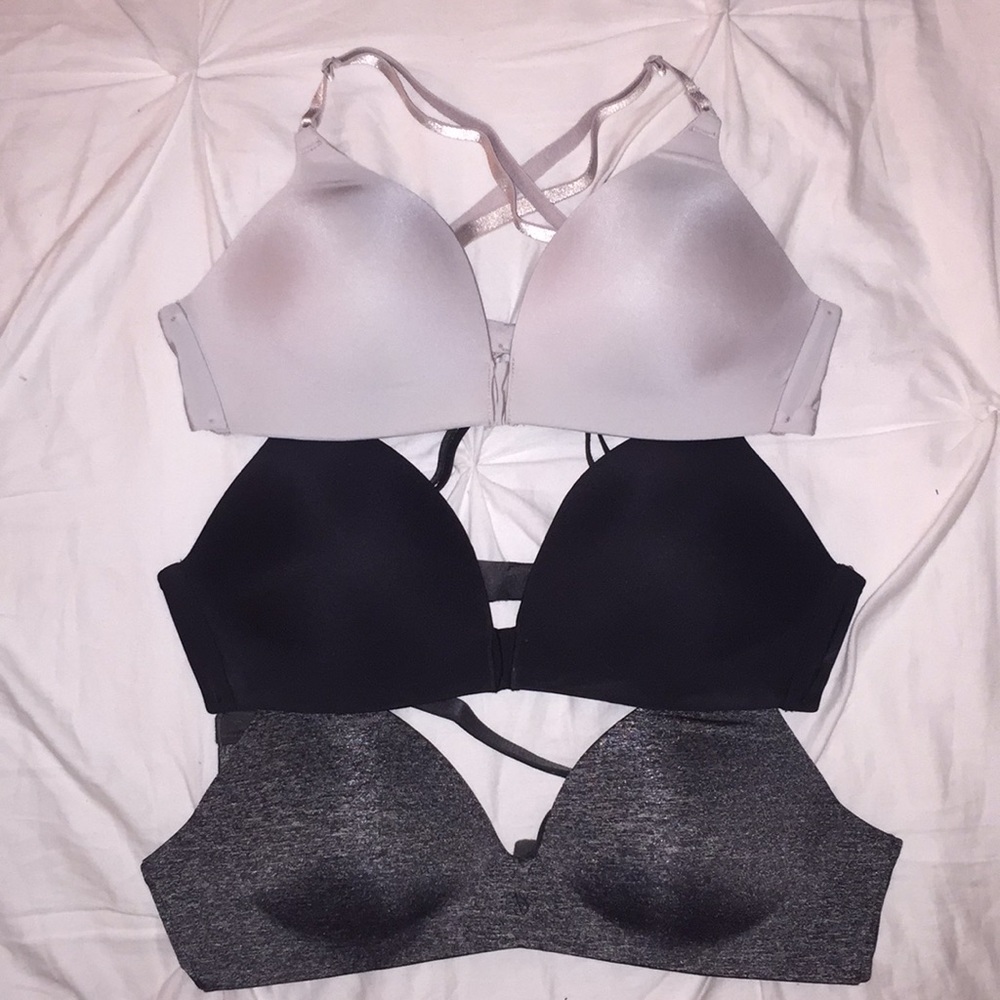 victoria secret bras (READ DESCRIPTION!!)